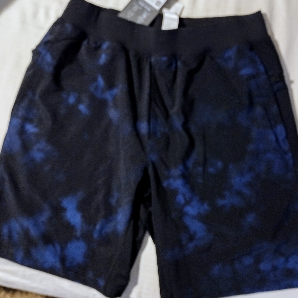 NWT🔥$70 Fabletics 9" Lined Franchise Shorts Mens Medium SOLD OUT 🔥